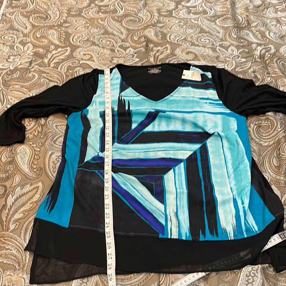 Lane Bryant 3/4 sleeve, front bod: teal, black purple back body: black knit